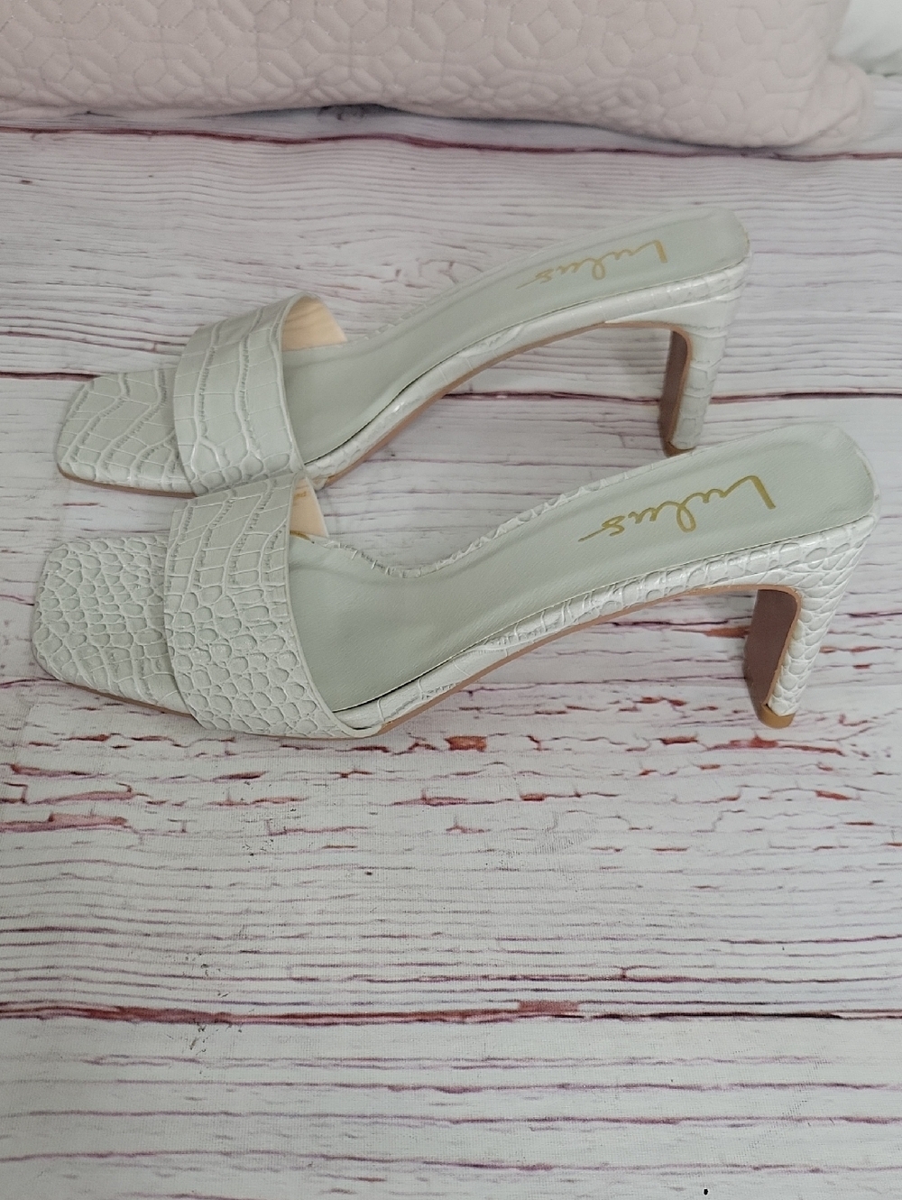 Lulu's Soft Gray Croc-Embossed Slide Heels Size 7.5 NWOT